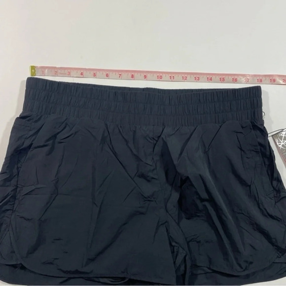 New Spyder Womens 3” Two in One Shorts Black Size XL - Picture 5 of 7